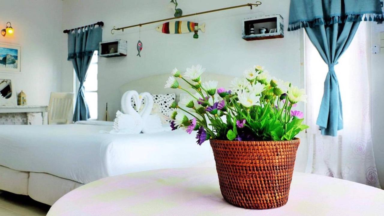 Prathana Garden Beach Resort Хуа Хин Экстерьер фото