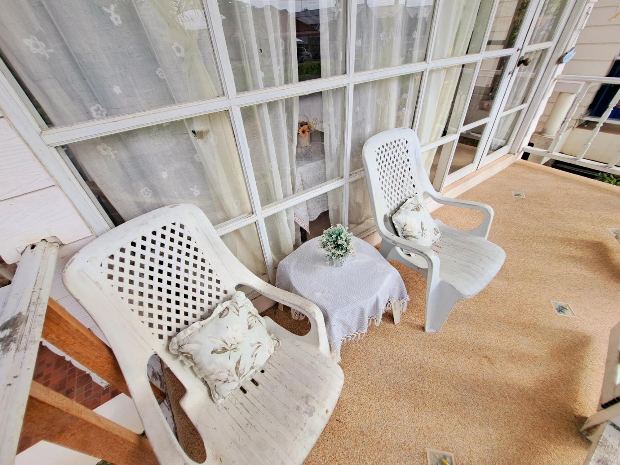 Prathana Garden Beach Resort Хуа Хин Экстерьер фото